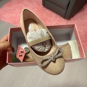 NEW Girls Flats